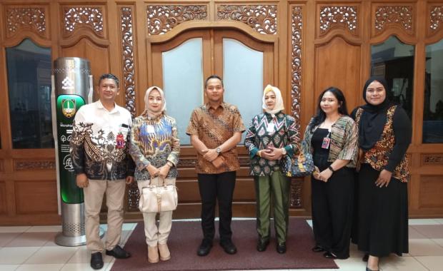 With Surakarta Mayor Respati Ardi