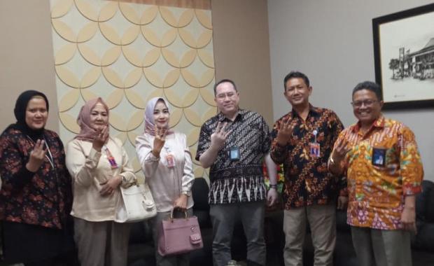 With BNI Surakarta Branch Manager